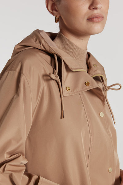 Highlands Raincoat - Parchment-Perri Cutten