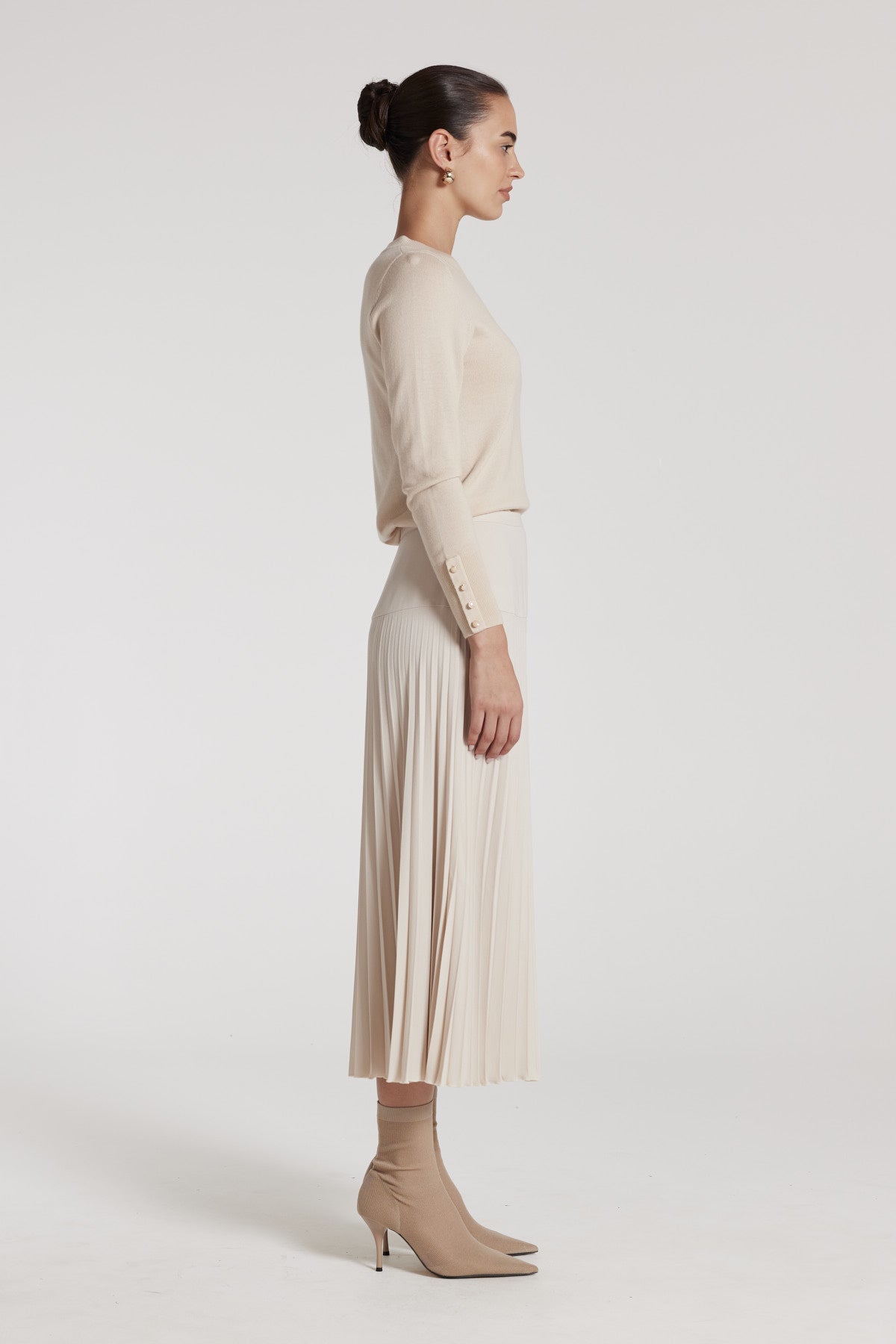 Orla Merino Jumper - Porcelain-Perri Cutten